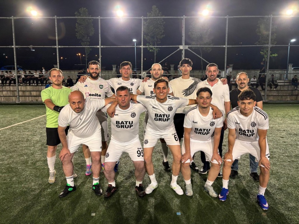 Mahallenin çocuklarından futbol şov