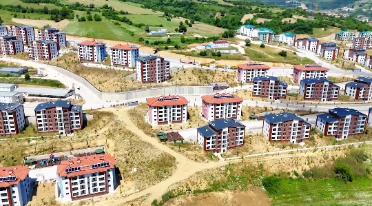 TOKİ, İzmit’te 586 konutu teslim ediyor!
