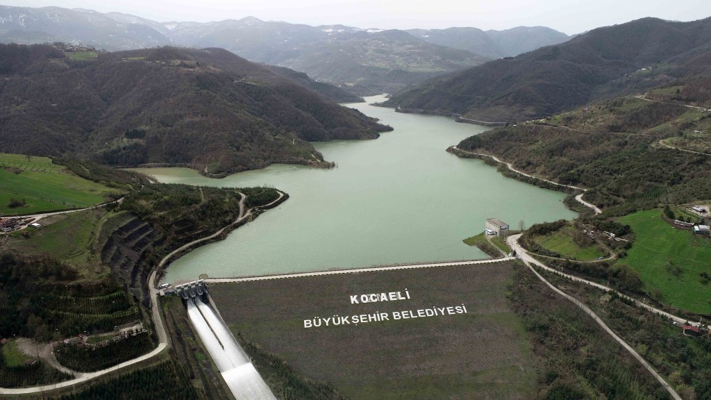 Kocaeli'de sıcaklar arttı, Yuvacık Barajı'nda düşüş başladı!