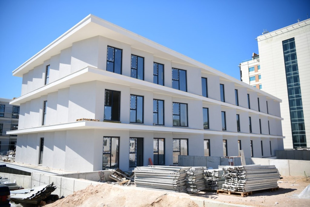 Çayırova spor lisesi kompleksinde sona doğru