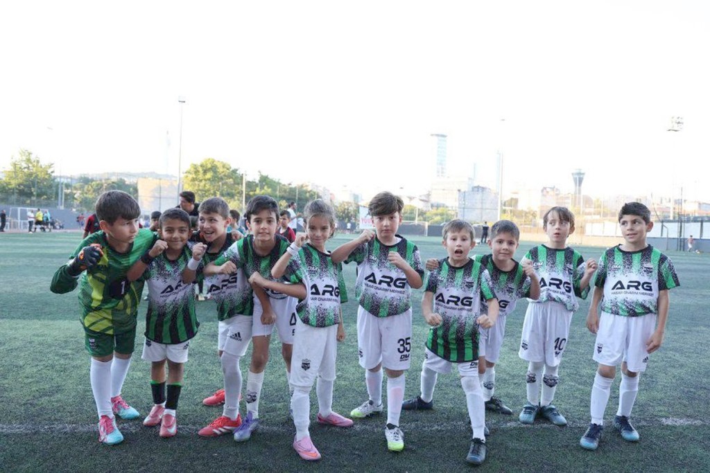 Körfez Kentspor müthiş geliyor