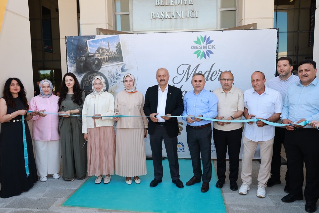 Gebze'de "Modern Yansımalar" sergisi
