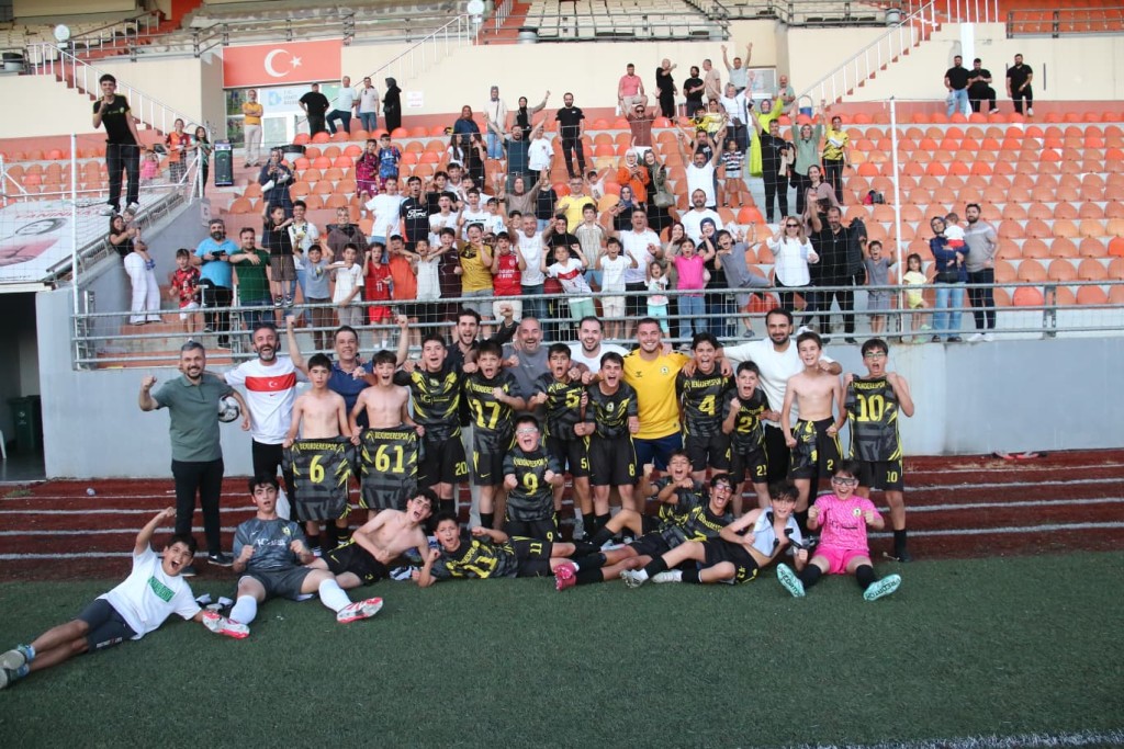 Bekirderespor çok sevindi