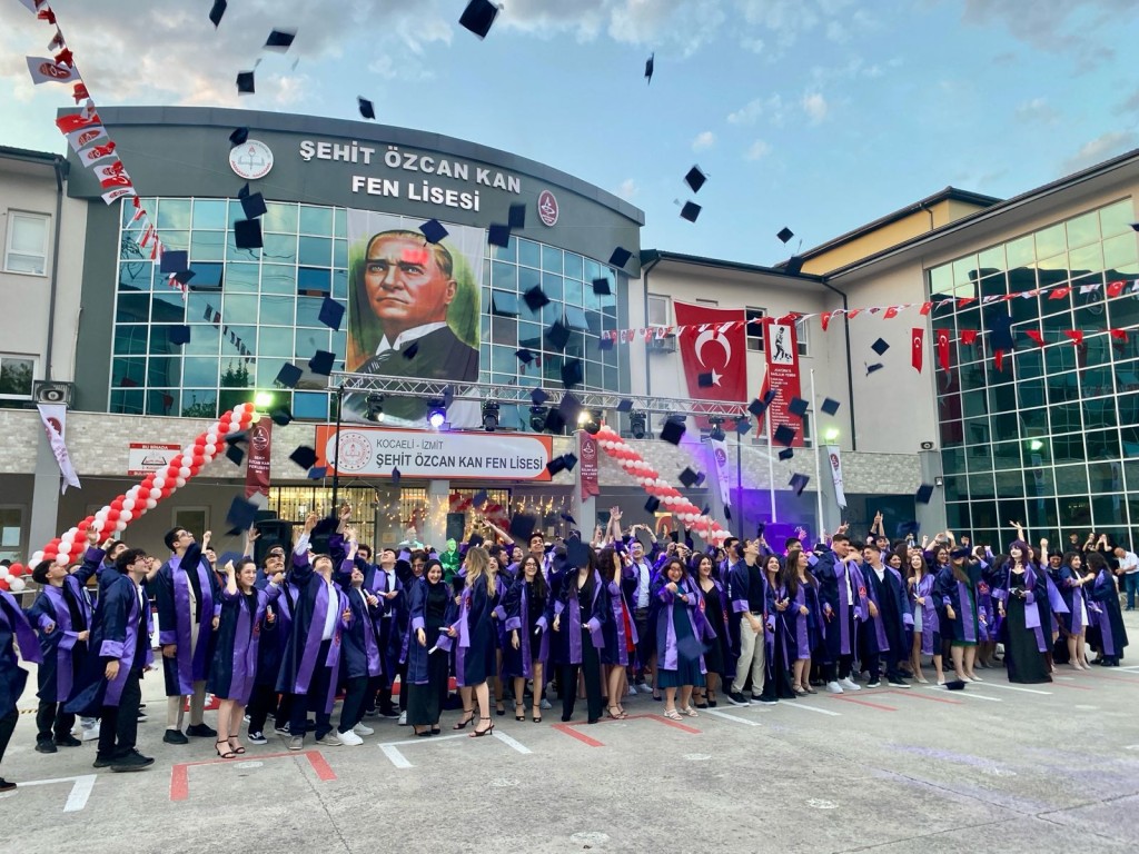 Şehit Özcan Kan’da mezuniyet gururu!