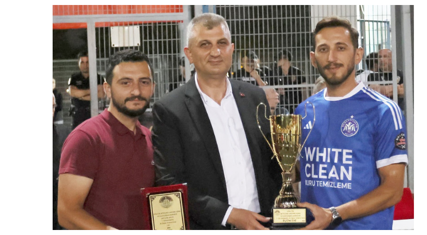 İki takıma da üçüncülük kupası