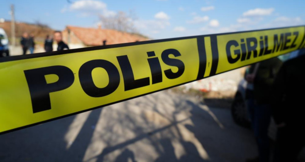 Kaynanası ve kayınbabasını silahla vurarak öldürdü