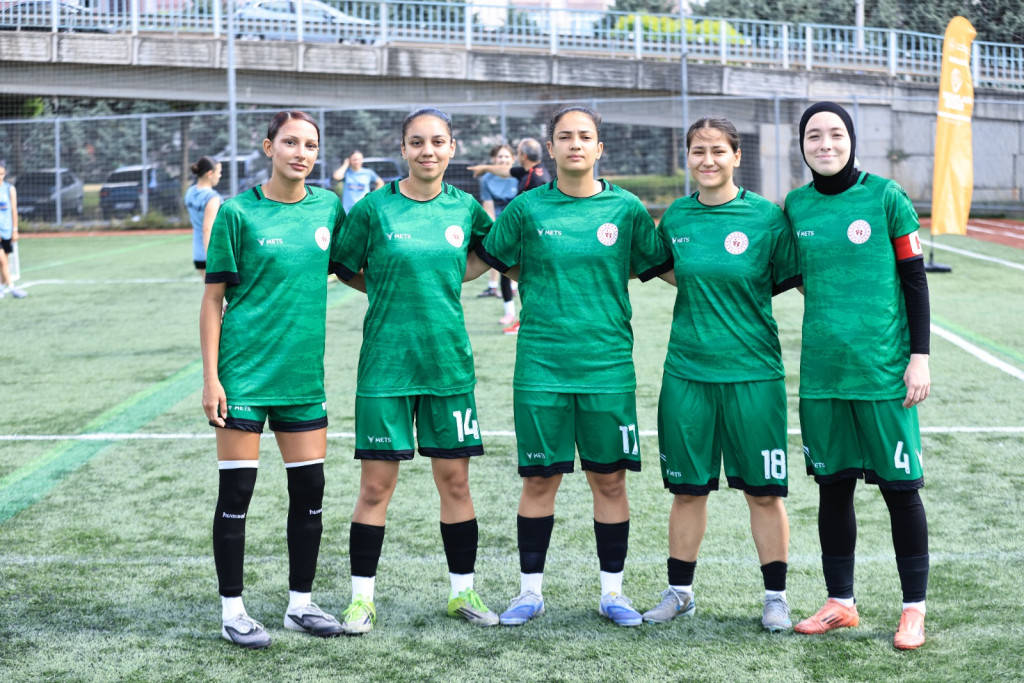 Kızlar finalde kaybetti