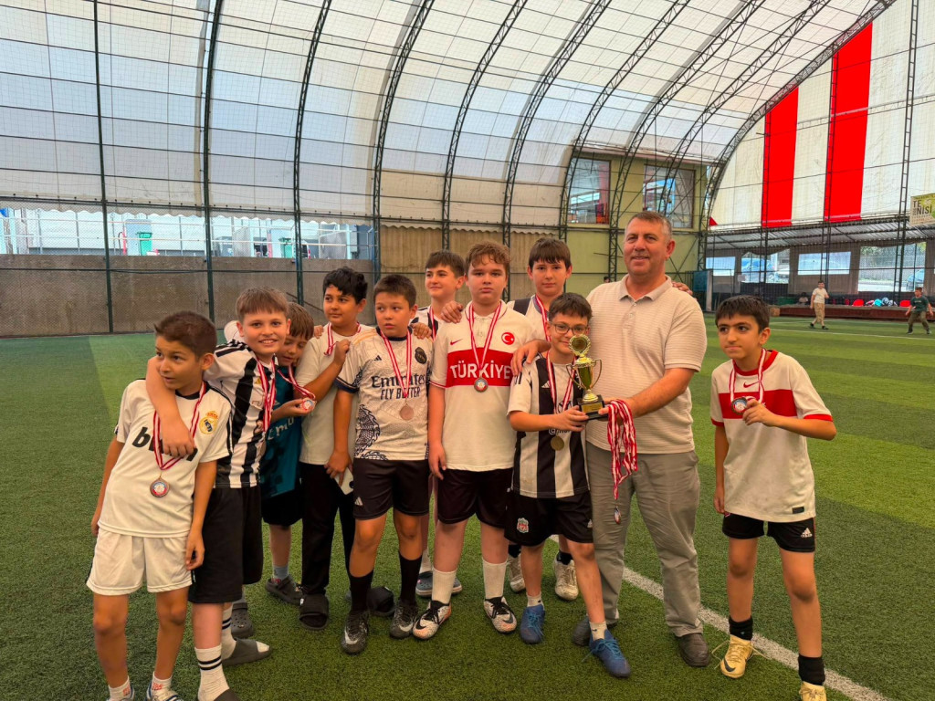 Sabah Kur’an kursuna öğleden sonra futbola
