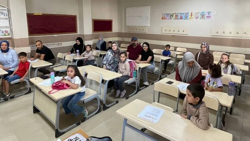 Artık veliler de okula gidecek!