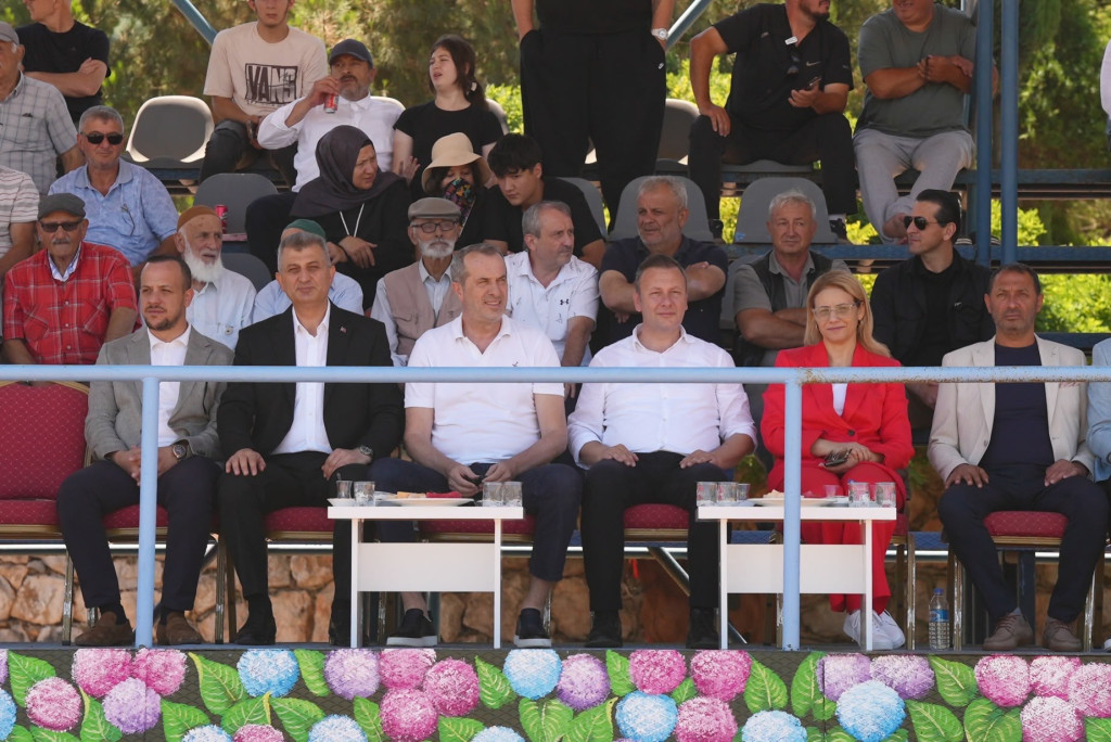 MHP Kocaeli Teşkilatı Değirmendere Koşusu'na katıldı