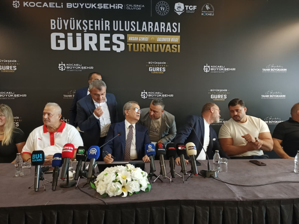 Dev güreş organizasyonunun lansmanı yapıldı