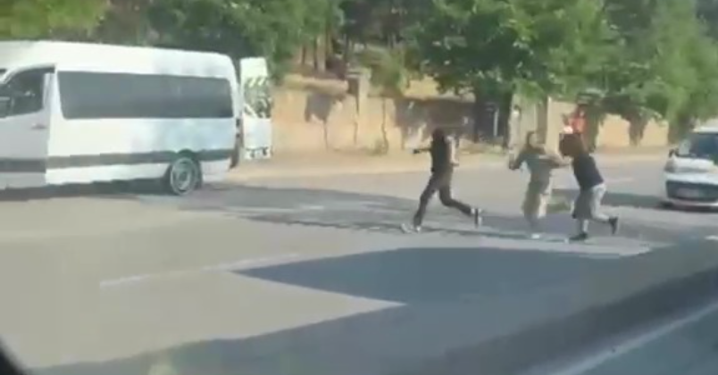 Kocaeli'de demir sopalarla saldırdılar!
