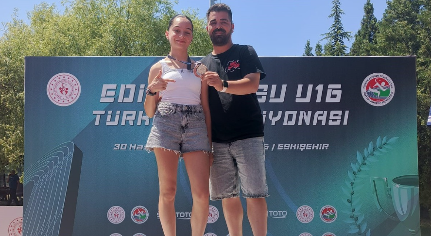 Alya Gül Türkiye şampiyonu