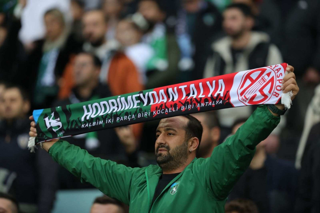 Dostluk maçı rafa kalktı! Kocaelispor'un planı değişti