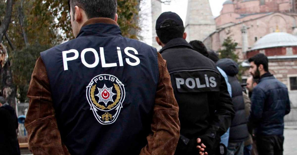 Polislere hem lojman hem mesai müjdesi!