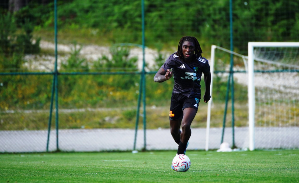 Kocaelispor 3 oyuncu daha almak istiyor!