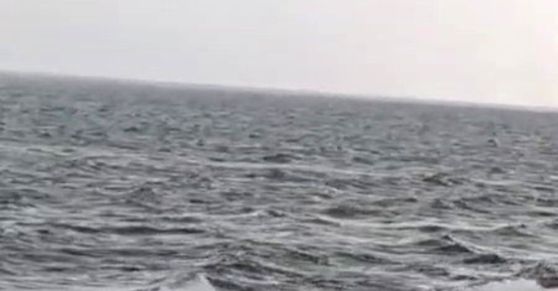 Denizde oluşan hortum panik yarattı