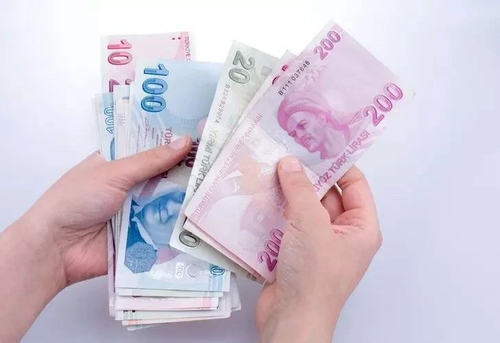 SGK açıkladı, kimlerin emekli maaşından kesinti yapılacak?