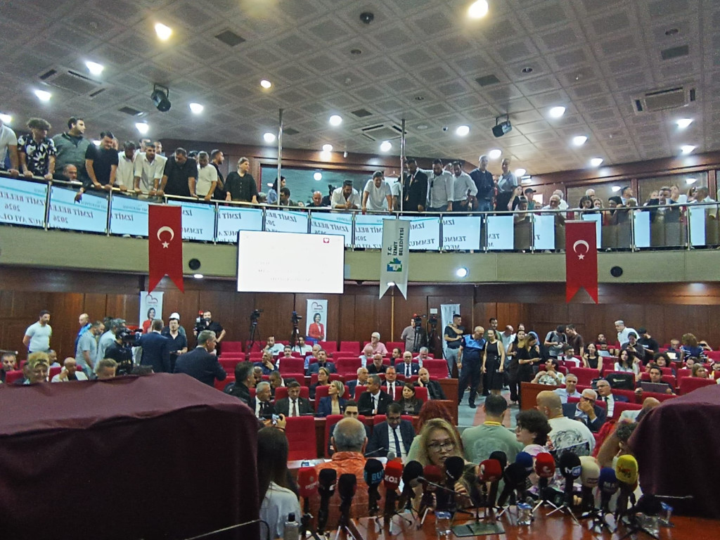 Meclis salonu böyle kalabalık görmedi!