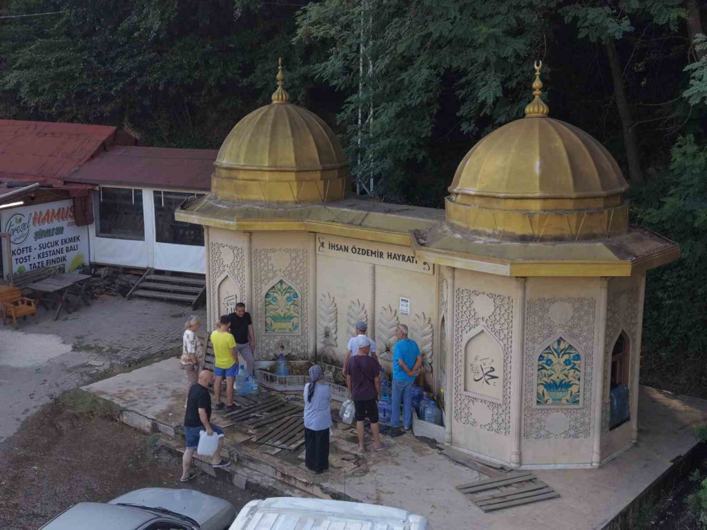 Bu suyu almak için Konya'dan bile geliyorlar!