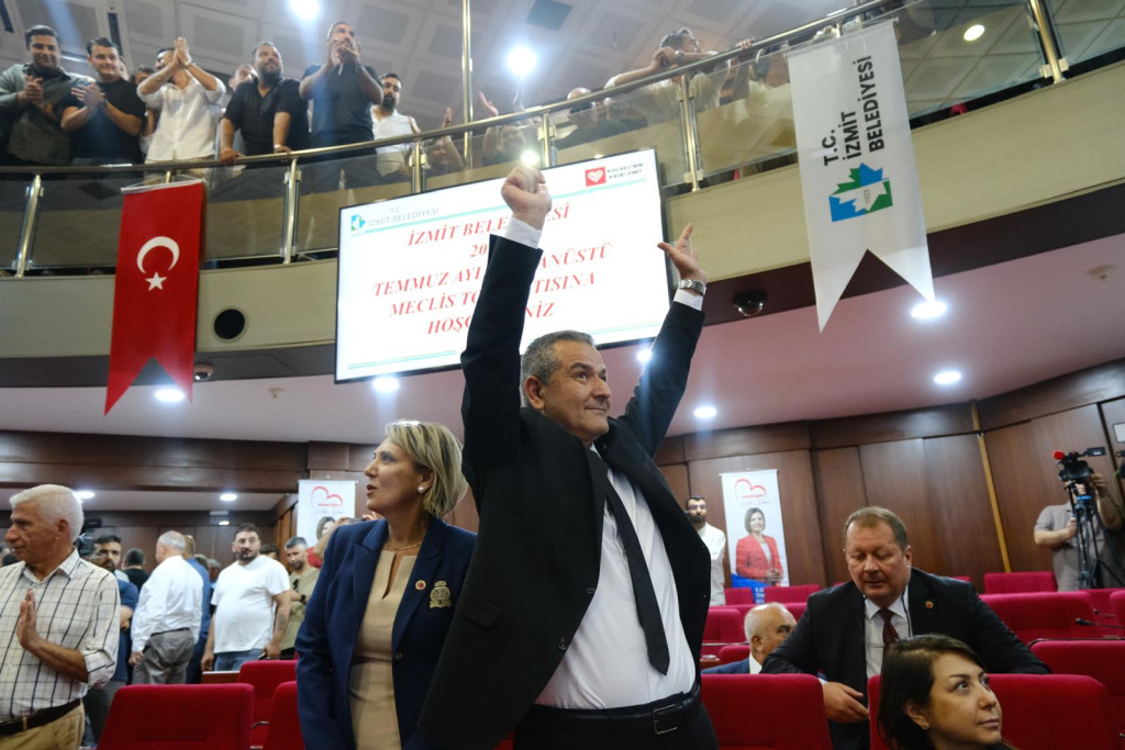 İzmit'in başkan vekili Lütfü Obuz!