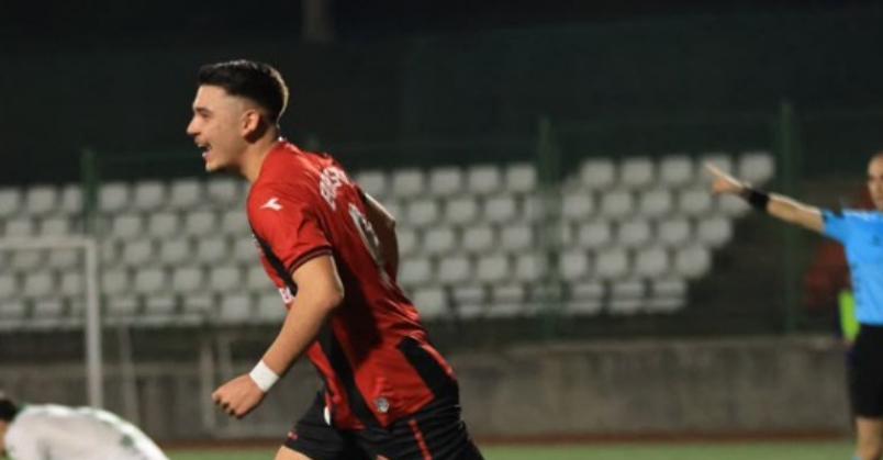 Gölcükspor, Ereğlispor’un yıldızını çok beğendi