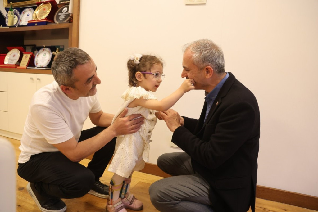 Minik Lina için umut seferberliği!