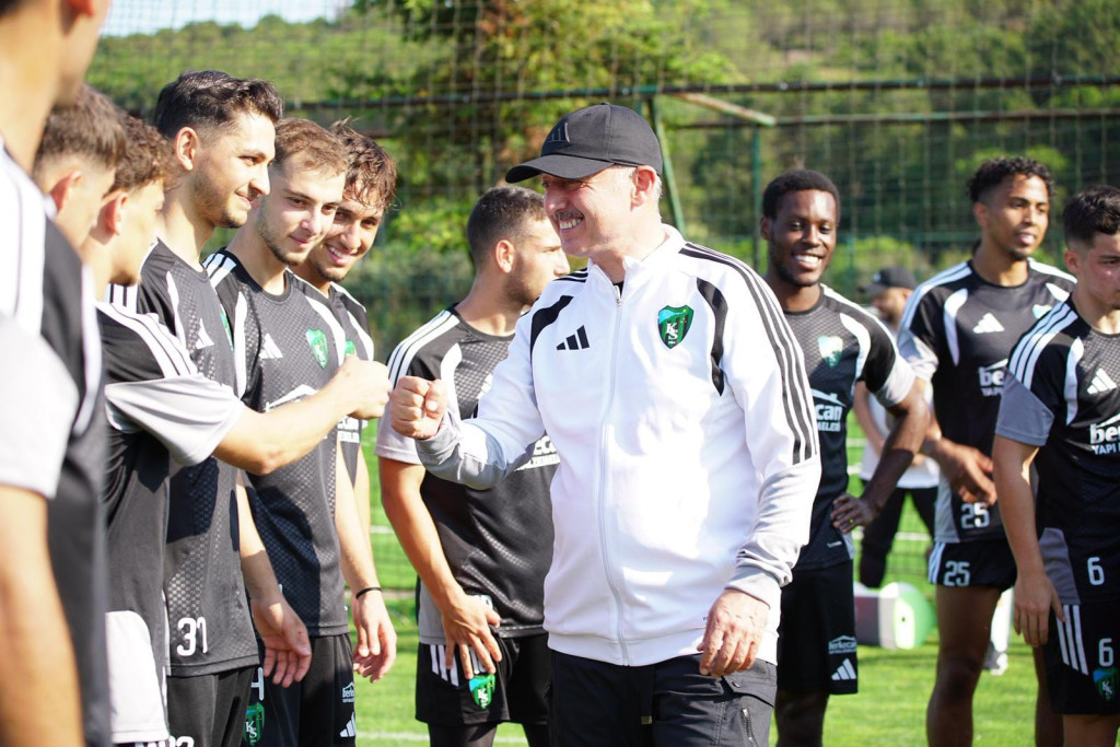 Tahir Büyükakın’dan Kocaelispor'a ziyaret