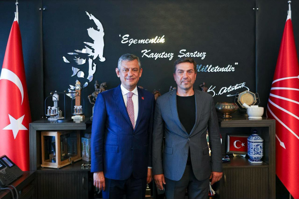 Bülent Sarı istifa etti