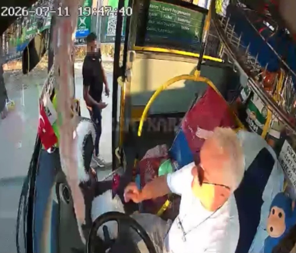Kocaeli'de penseyle şoförü tehdit eden yolcu yakalandı