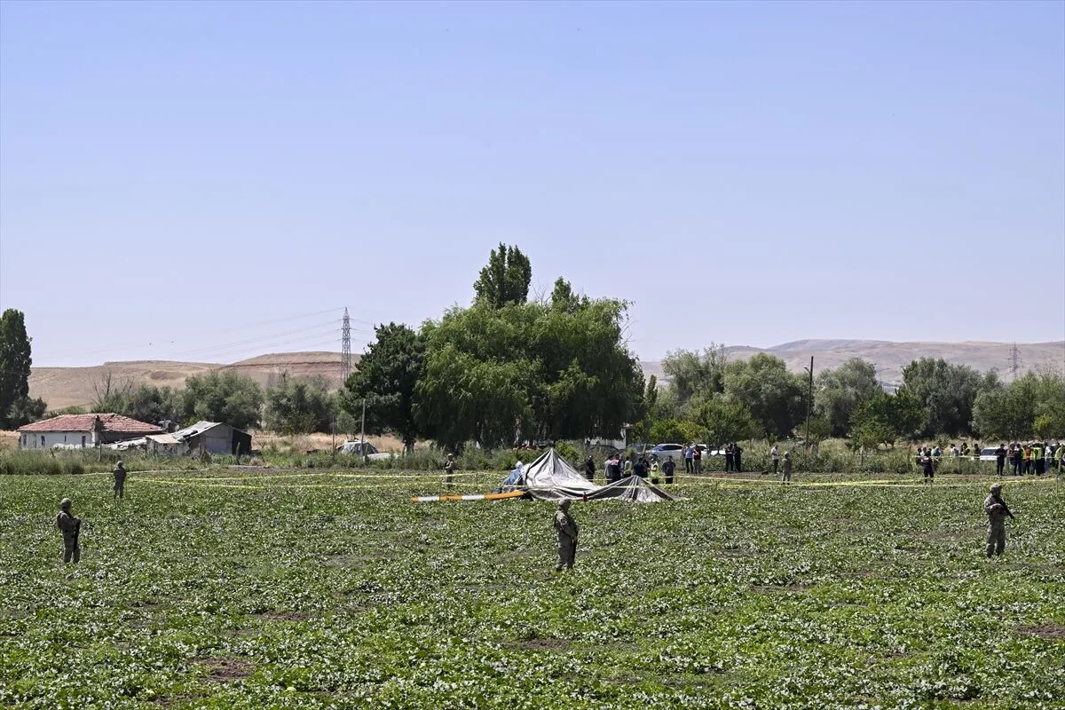 Ankara'da helikopter düştü: Acı haber geldi