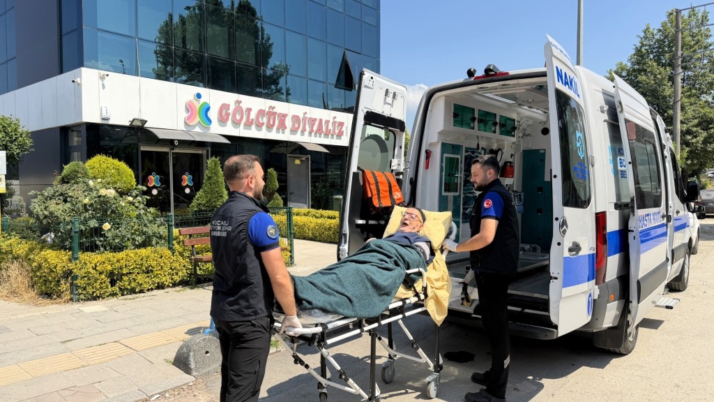 Kocaeli’de hastalara evden hastaneye ücretsiz ulaşım desteği