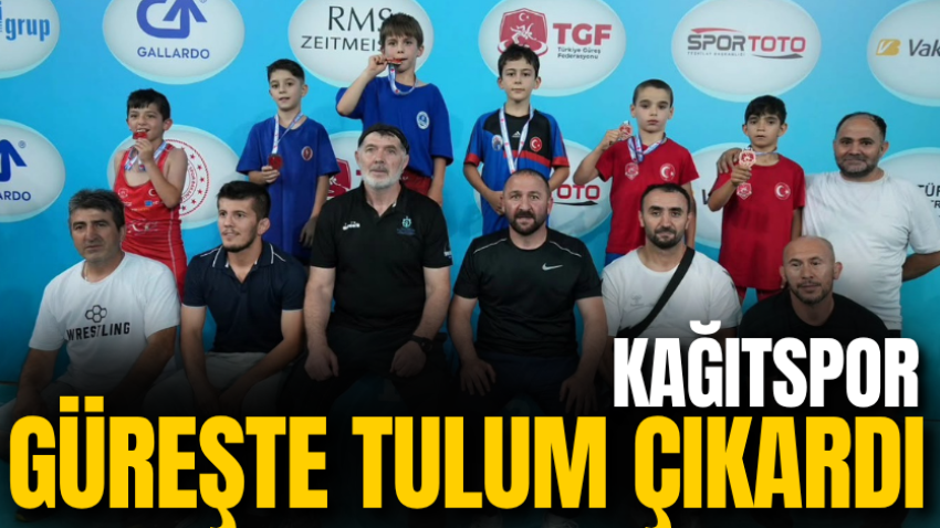Kağıtspor güreşte tulum çıkardı