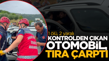 Kontrolden çıkan otomobil, önündeki tıra çarptı: 1 ölü, 2 yaralı
