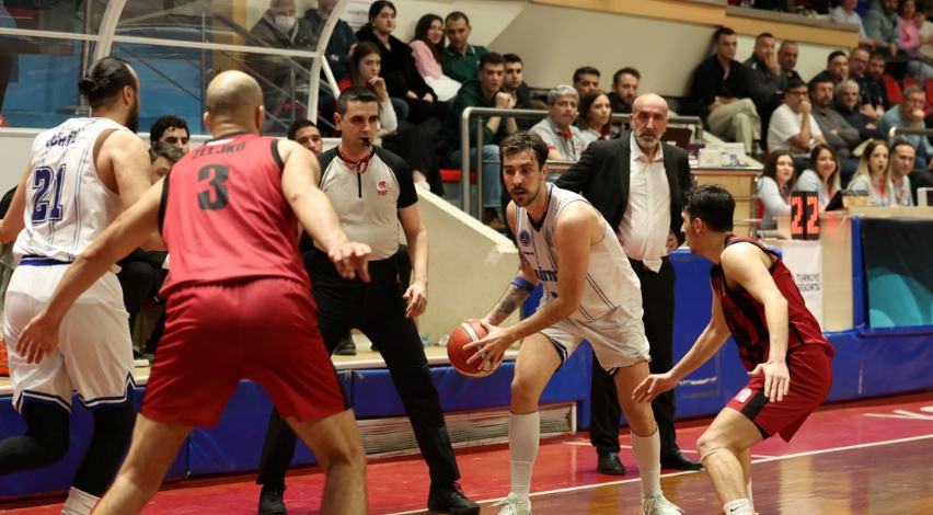 Kağıtspor 3 isimle devam ediyor!