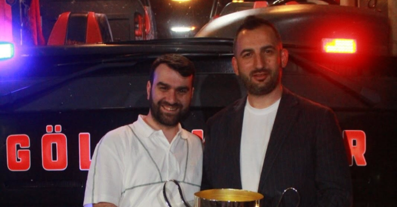 Borç bırakacaklarına kulübü bırakmayı tercih ettiler