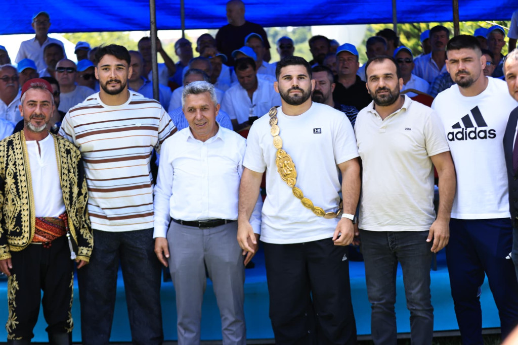 Başpehlivanlar Namazgah Güreşleri’ne yağdı!