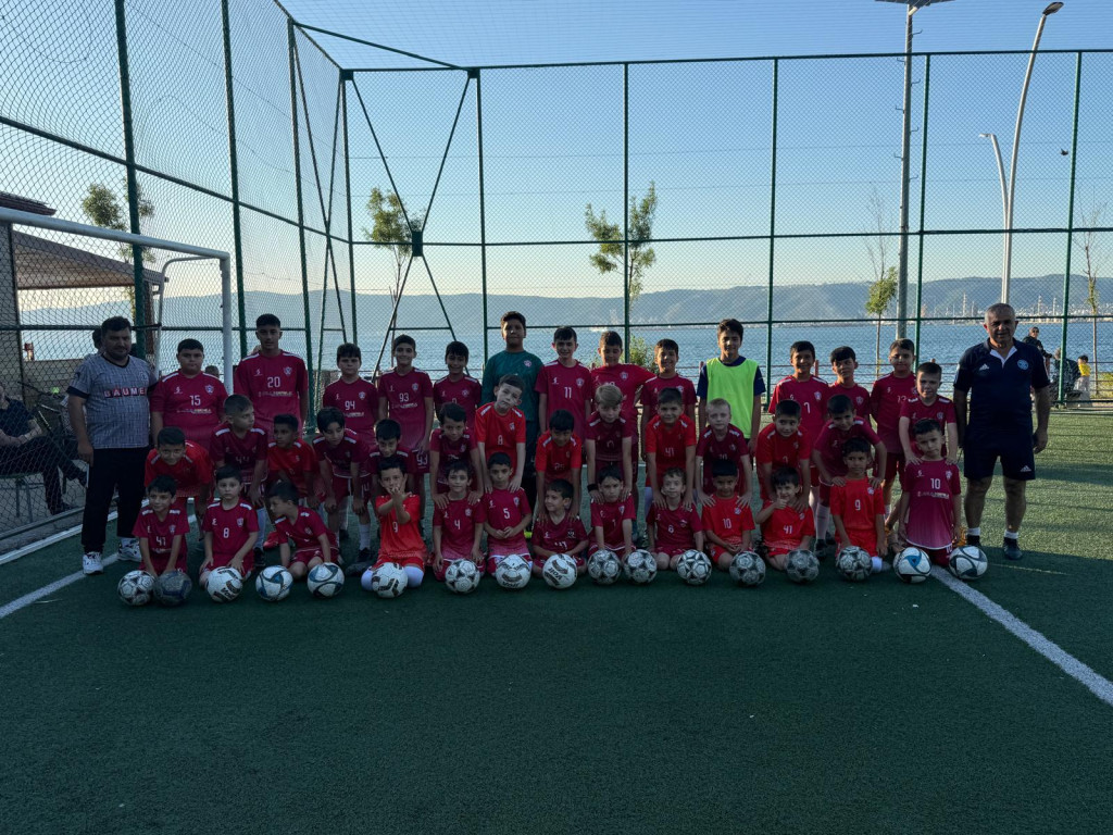 Halıderespor altyapısıyla geliyor