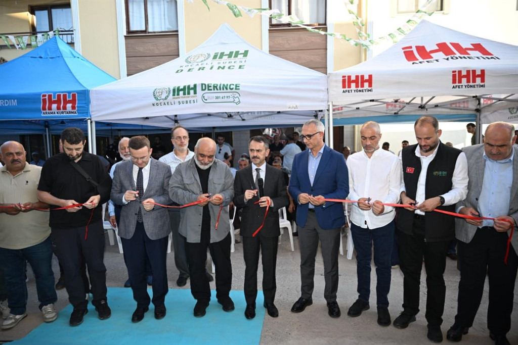 İHH Kocaeli’nin yeni hizmet binası açıldı