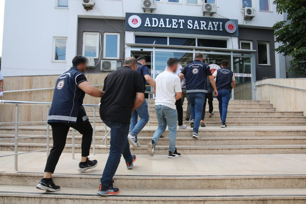 Kocaeli merkezli 3 ilde operasyon: 9 tutuklama