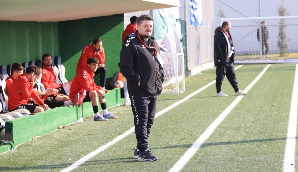 Alikahyaspor'da yeni dönem! Burak Civelek'e tam yetki