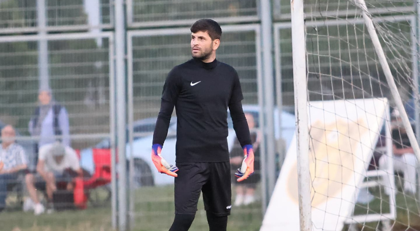Gölcükspor’un eski futbolcusu yıkıldı