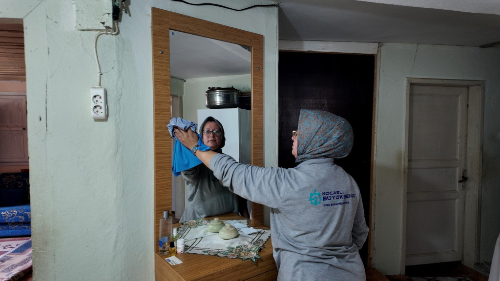 Kocaeli'de 8 bin haneye evde bakım desteği