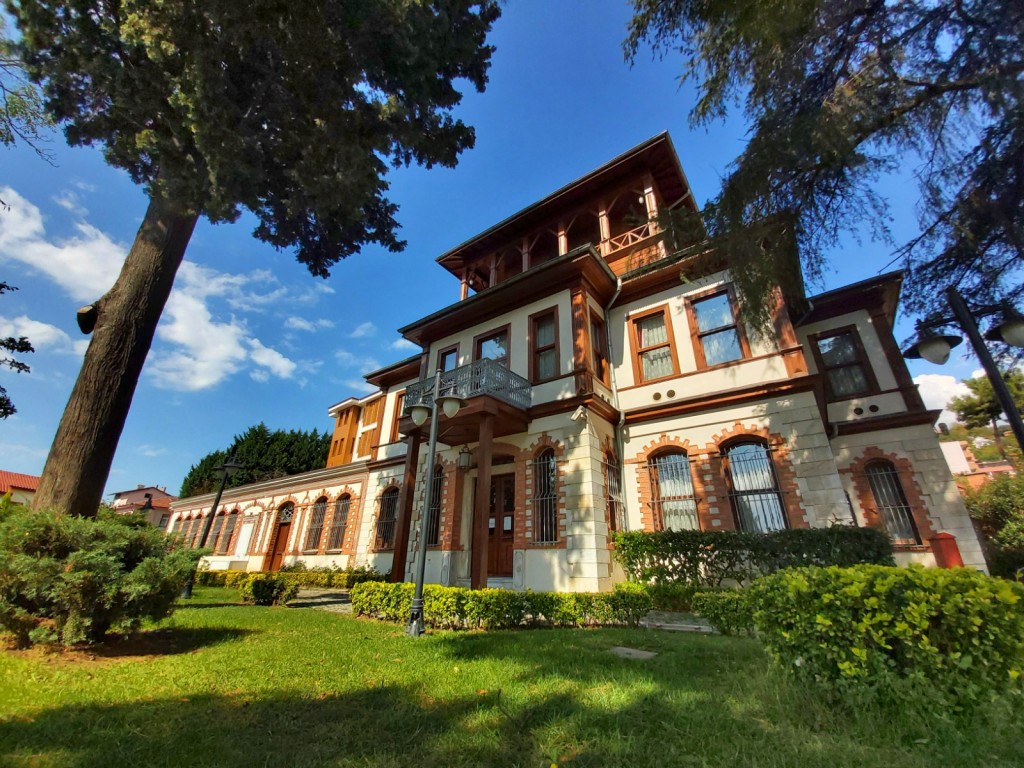 İzmit’te her gün önünden geçiyorsunuz ama hikayesini bilmiyorsunuz!