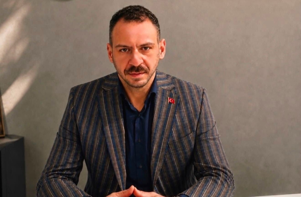 Yaşar’dan Aşam’a destek: “Kardeşimin yanında olacağım”