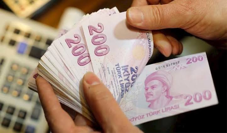 Emekli maaşları için 8 bin 77 TL çağrısı!