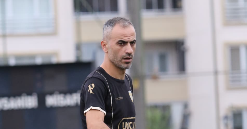 39 yaşında 1 yıl daha sözleşme imzaladı!