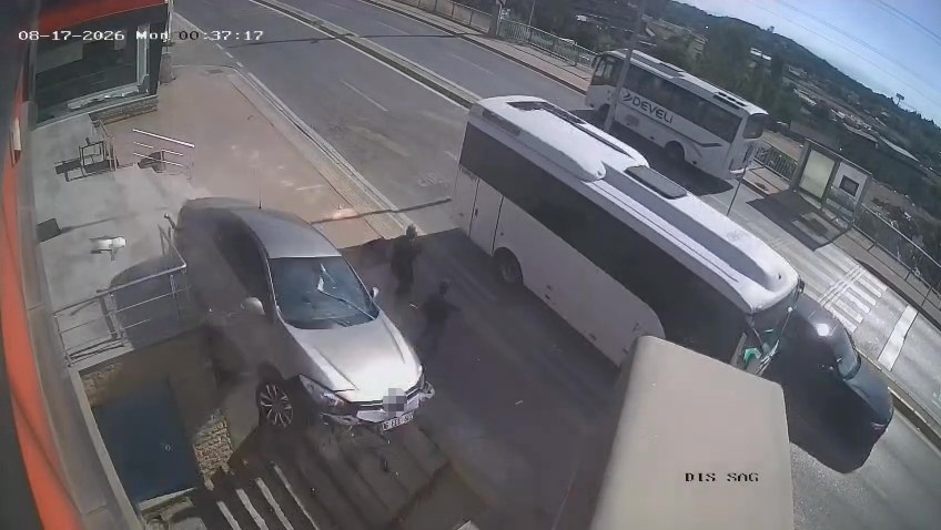 Kocaeli'de ezilmekten son anda kurtuldular!