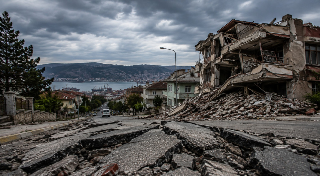 Kocaeli için kırmızı alarm! Deprem uyarısı geldi