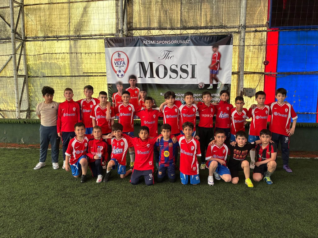 Körfez Vefaspor’un minikleri parlıyor